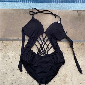 Kenneth Cole everything but water swimsuit large
